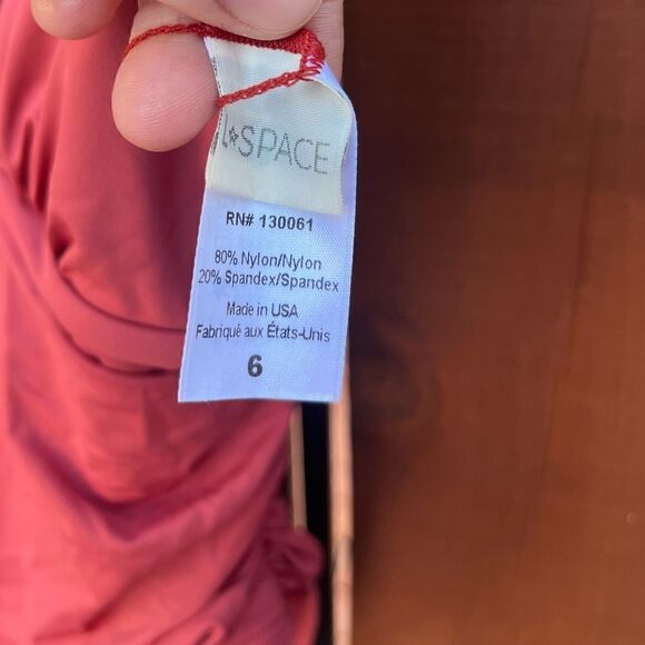 L*Space Brick Sydney One Piece Swimsuit Plunge Neck Ruched size 6 - Picture 4 of 4